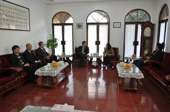 ����ŦԼ��ѧ�������ķ�����һ��4������