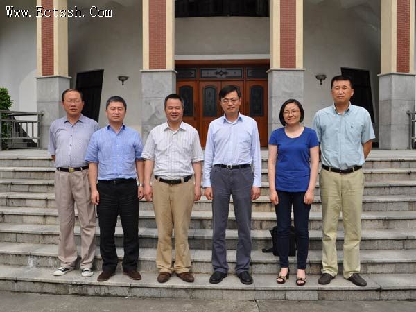 华东神学院接待上海市民宗委主任一行 华东神学院接待上海市民宗委主任一行