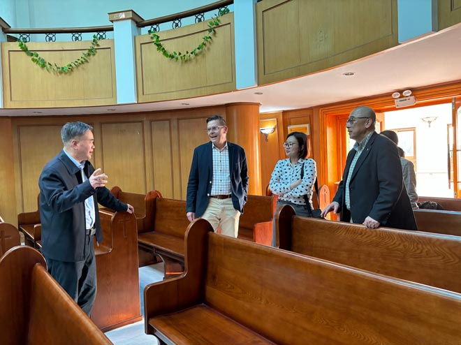 华东神学院接待“中国伙伴”代表团 华东神学院接待“中国伙伴”代表团